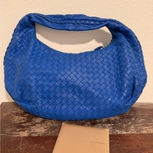 BOTTEGA VENETA
Nappa Intrecciato Veneta Hobo Signal Blue